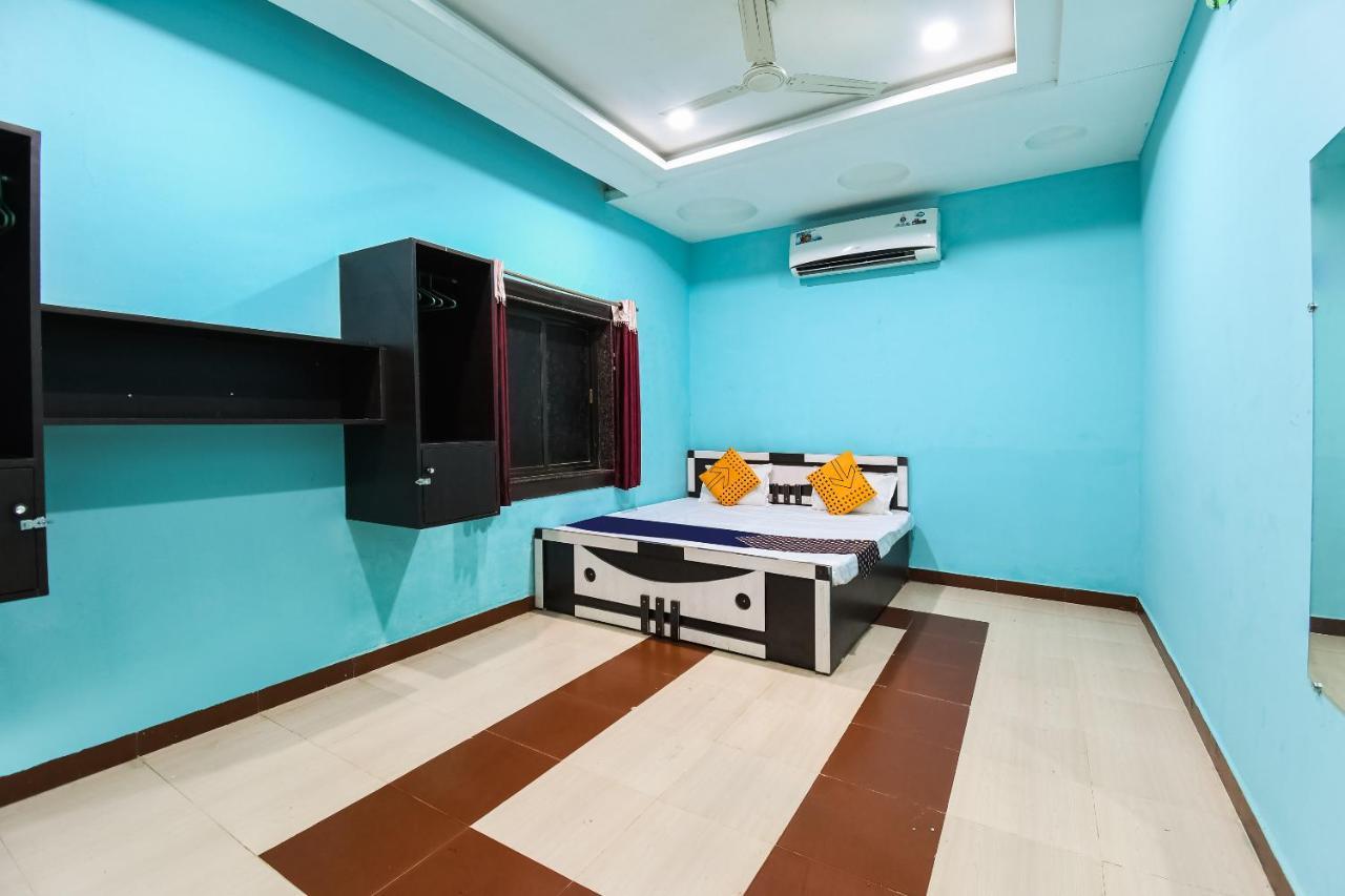Spot On 67031 Hotel Sangam Palace Rāipur Esterno foto