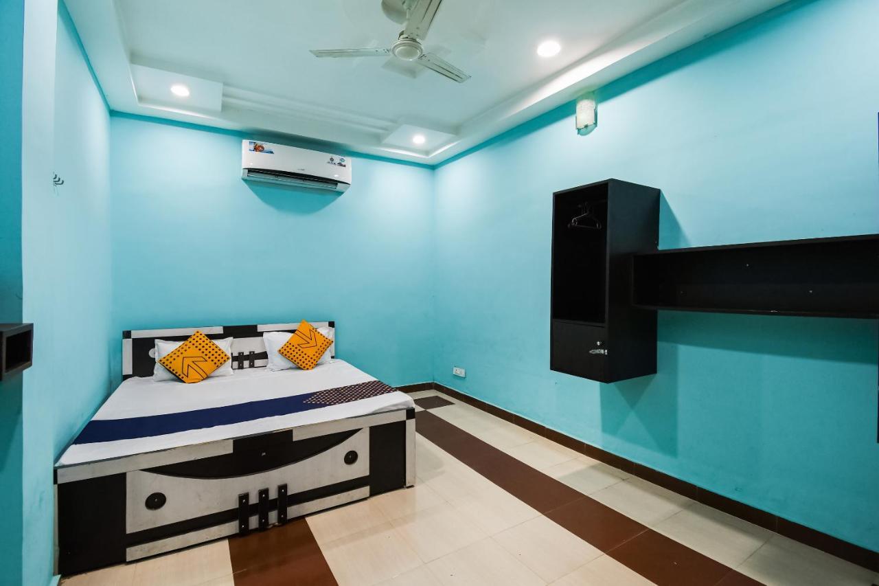 Spot On 67031 Hotel Sangam Palace Rāipur Esterno foto